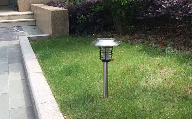 小區草坪滅蚊燈，戶外滅蚊器圖片