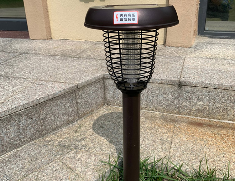 倉(cāng)庫(kù)滅蚊燈是裝在門外還是門內(nèi)