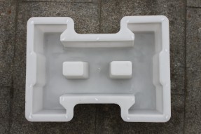 預(yù)制護(hù)坡模具該怎么養(yǎng)護(hù)？