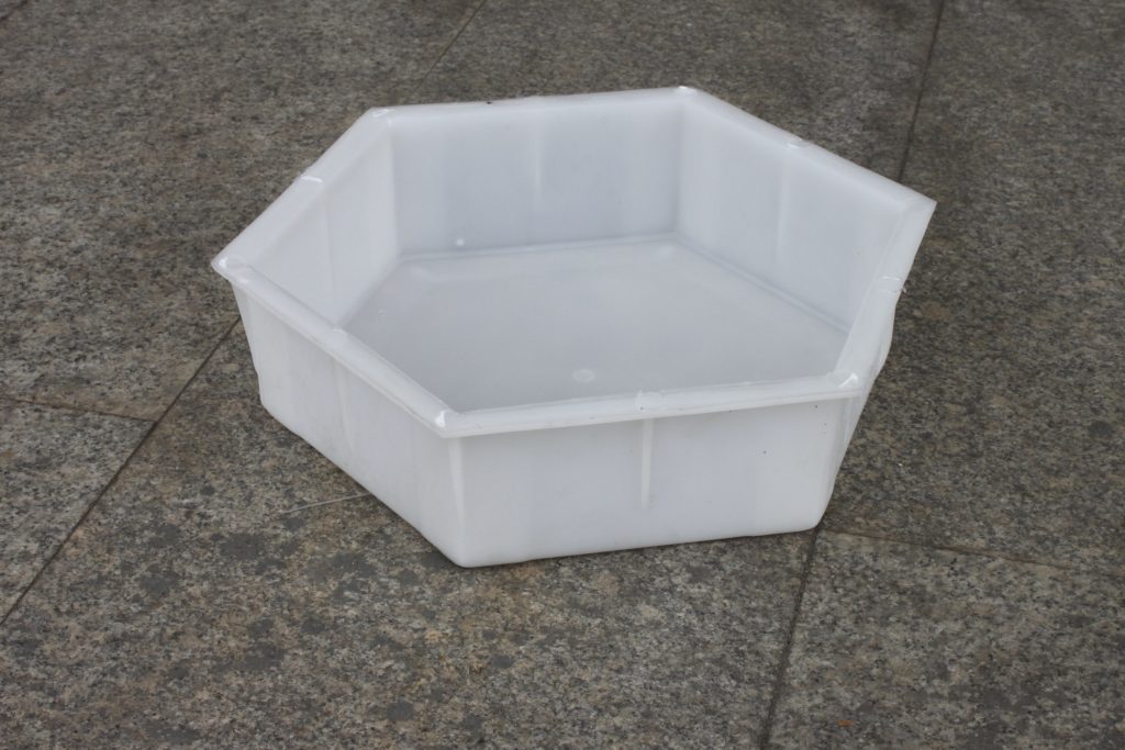 公路護(hù)坡塑料模具有哪些種類？